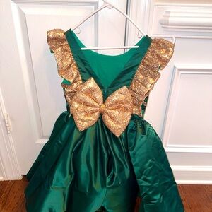 ITTY BITTY TOES BRAND NEW Green and Gold Kids Dress